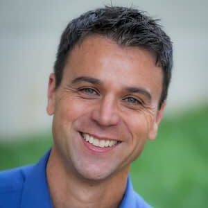 Headshot - small file2 Dean Hardy - Realtor